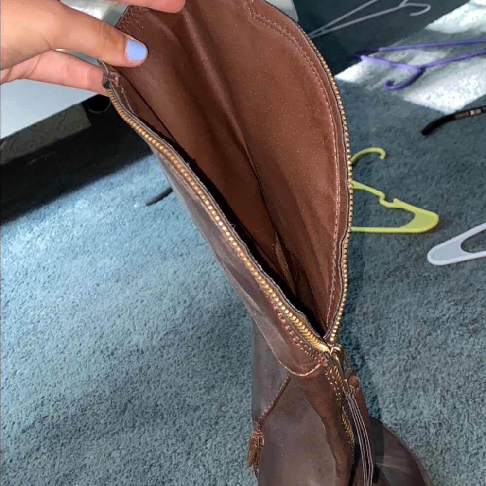 boots - Picture 3 of 4